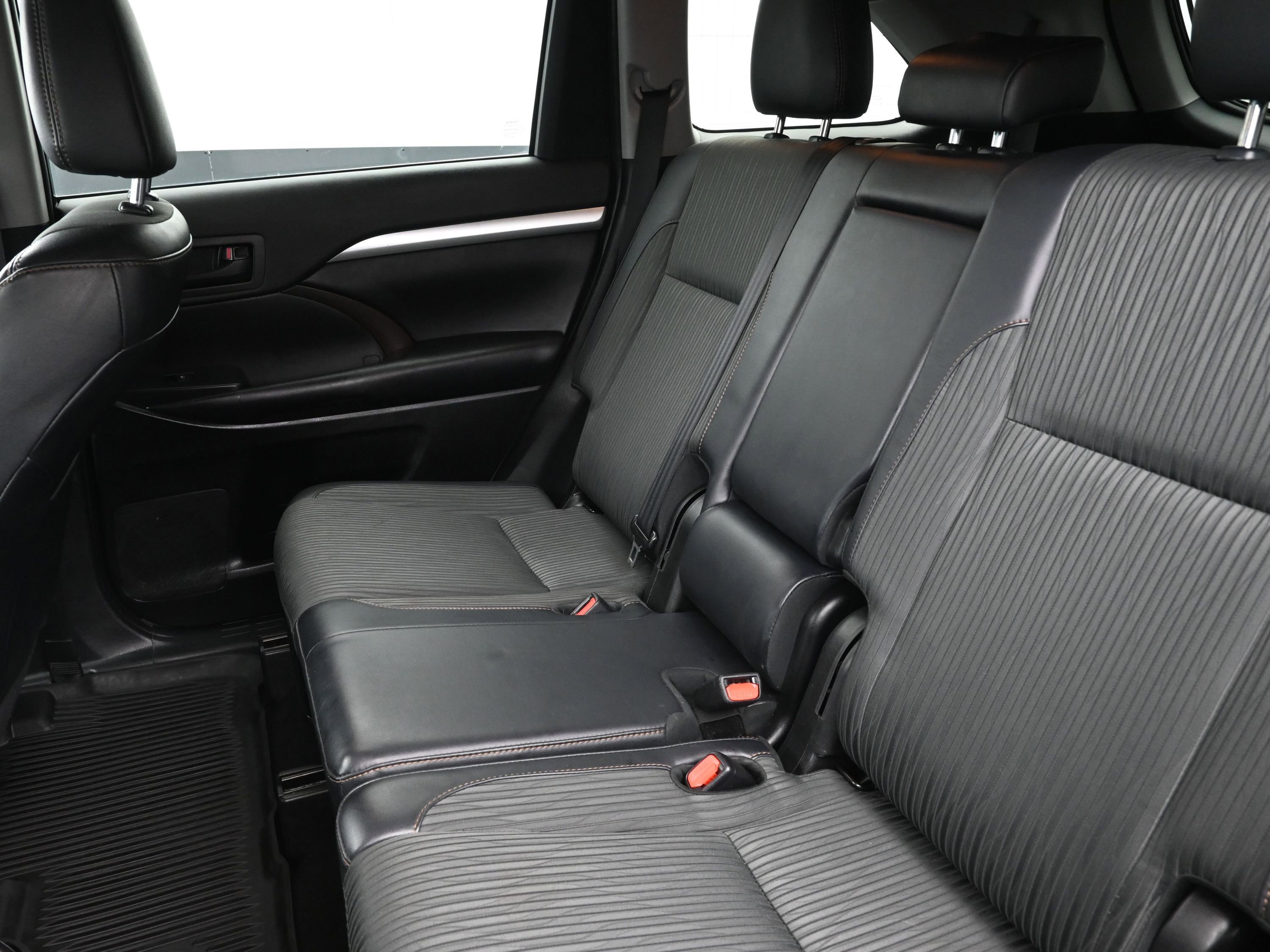 Used 2019 Toyota Highlander Plus image 22