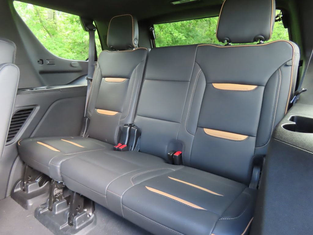 Certified 2024 GMC Yukon AT4 AWD/4WD image 29