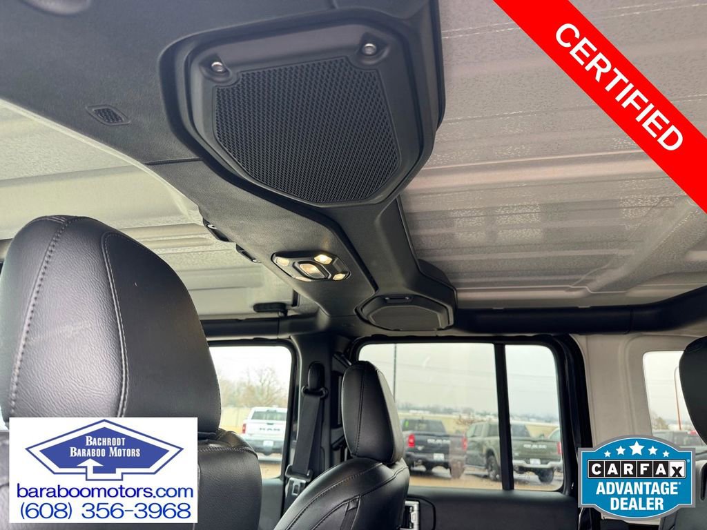 Used 2022 Jeep Wrangler Unlimited Sahara w/ Cold Weather Group image 10
