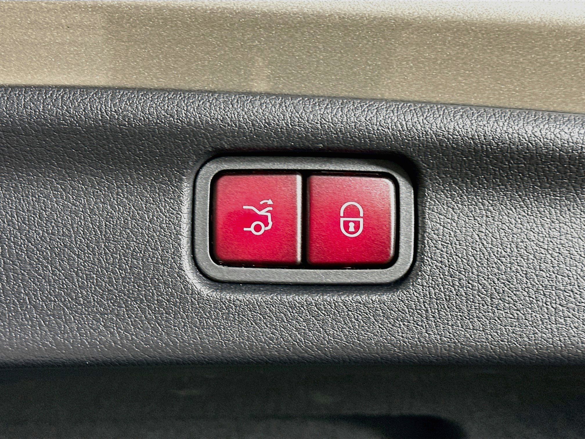 Certified 2023 Mercedes-Benz C 300 4MATIC Sedan image 32