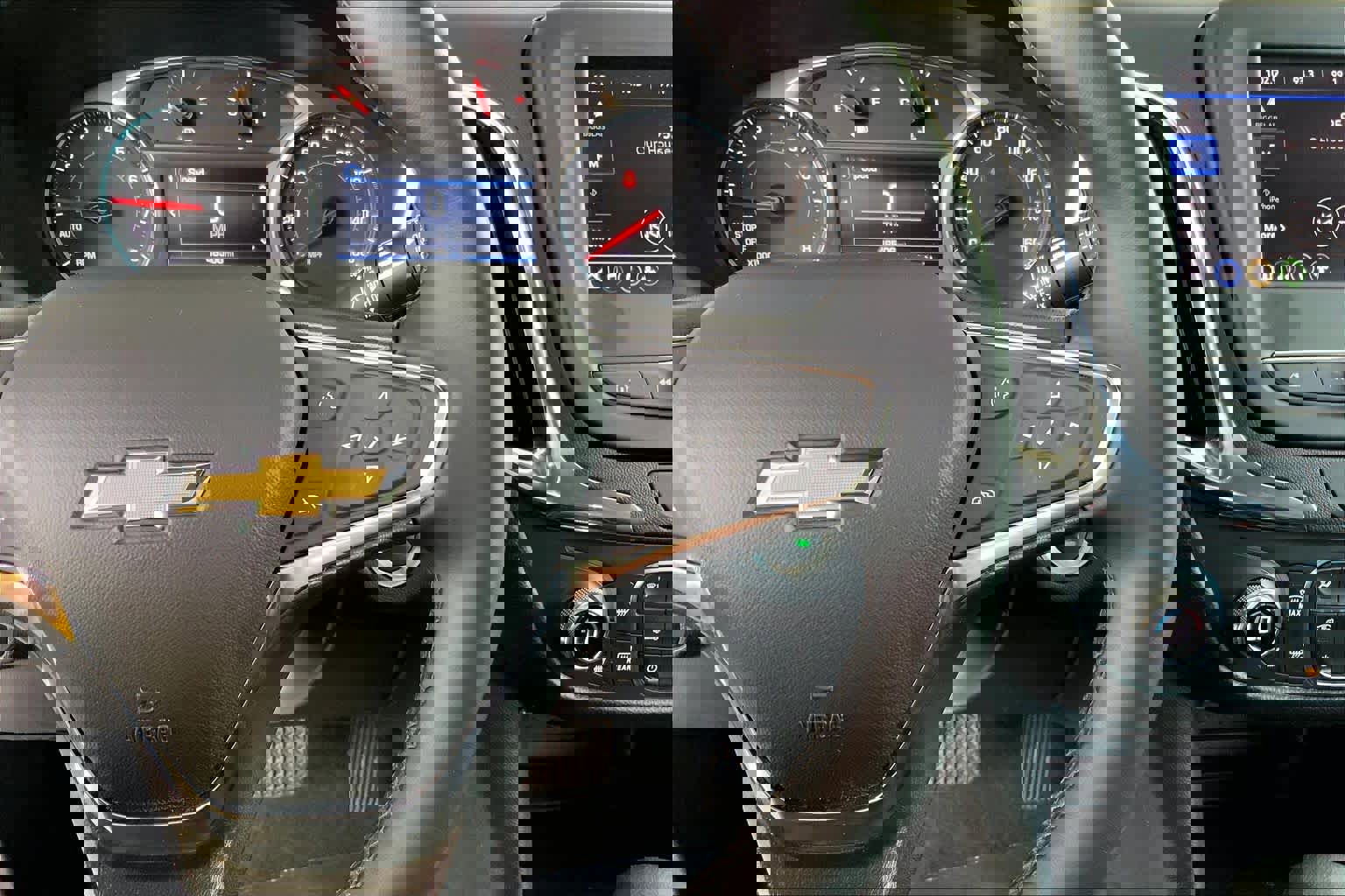 Used 2024 Chevrolet Equinox LT image 48