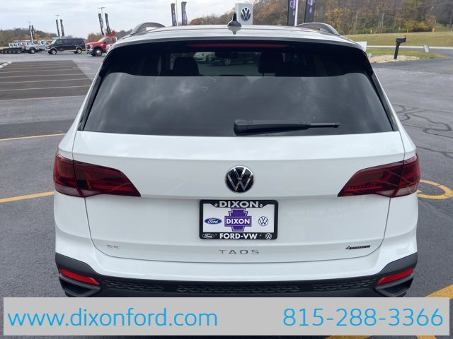 New 2024 Volkswagen Taos SE image 6