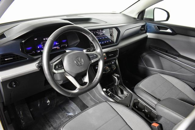 Used 2024 Volkswagen Taos SE FWD image 13
