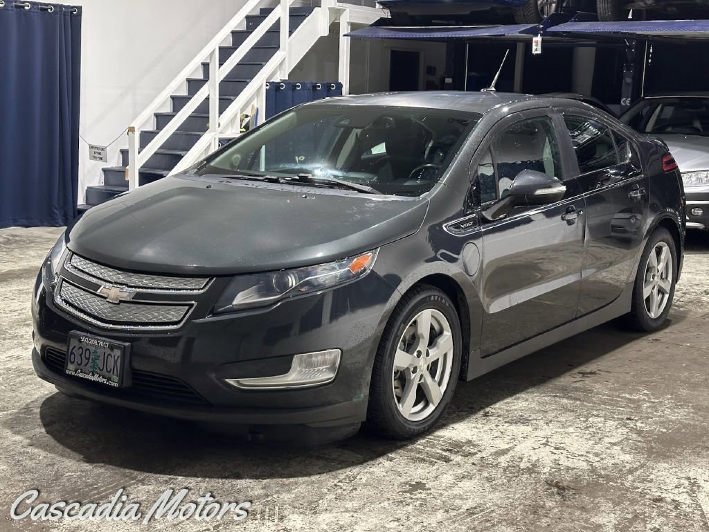 Used 2014 Chevrolet Volt w/ Enhanced Safety Package 2 FWD image 3