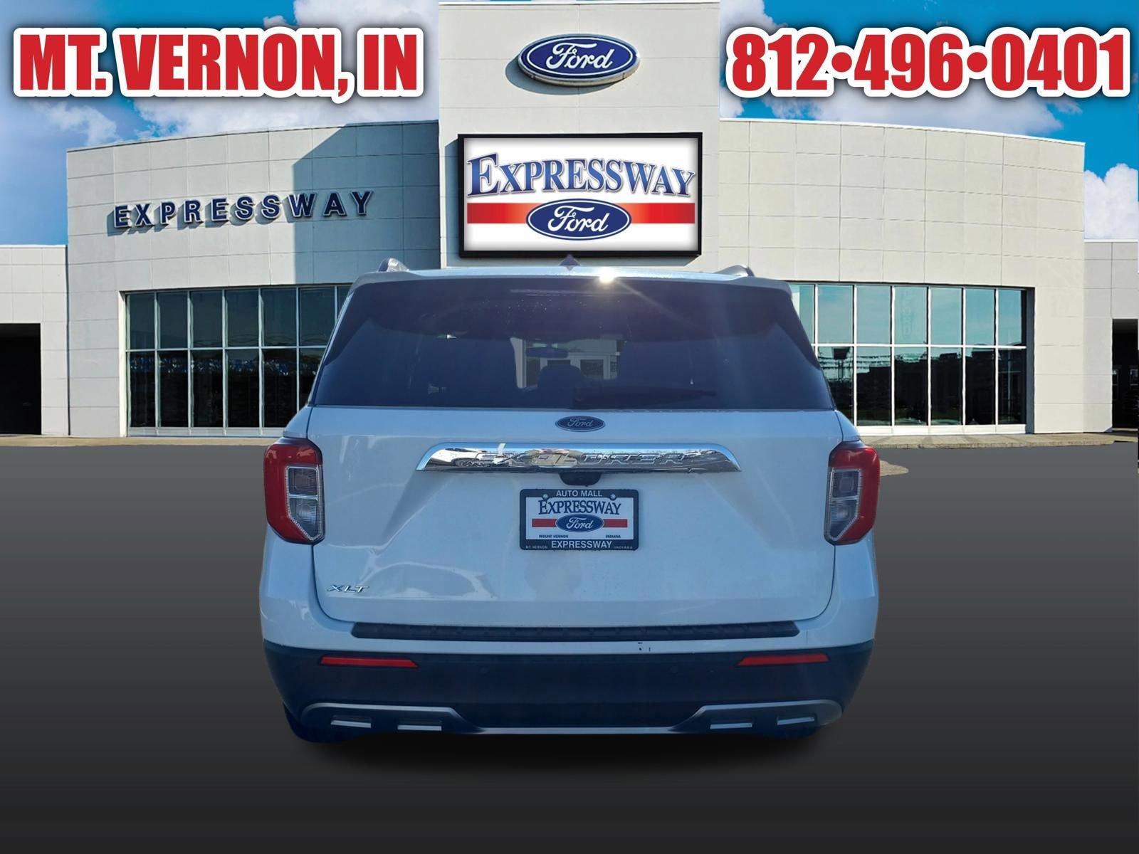 Used 2023 Ford Explorer XLT w/ Equipment Group 202A RWD image 8