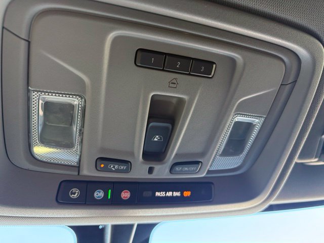 Used 2020 Chevrolet Silverado 2500 LT w/ Texas Edition AWD/4WD image 28