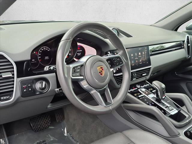 Used 2023 Porsche Cayenne AWD/4WD image 10