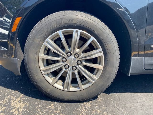 Used 2017 Cadillac XT5 Luxury w/ Driver Awareness Package AWD/4WD image 17