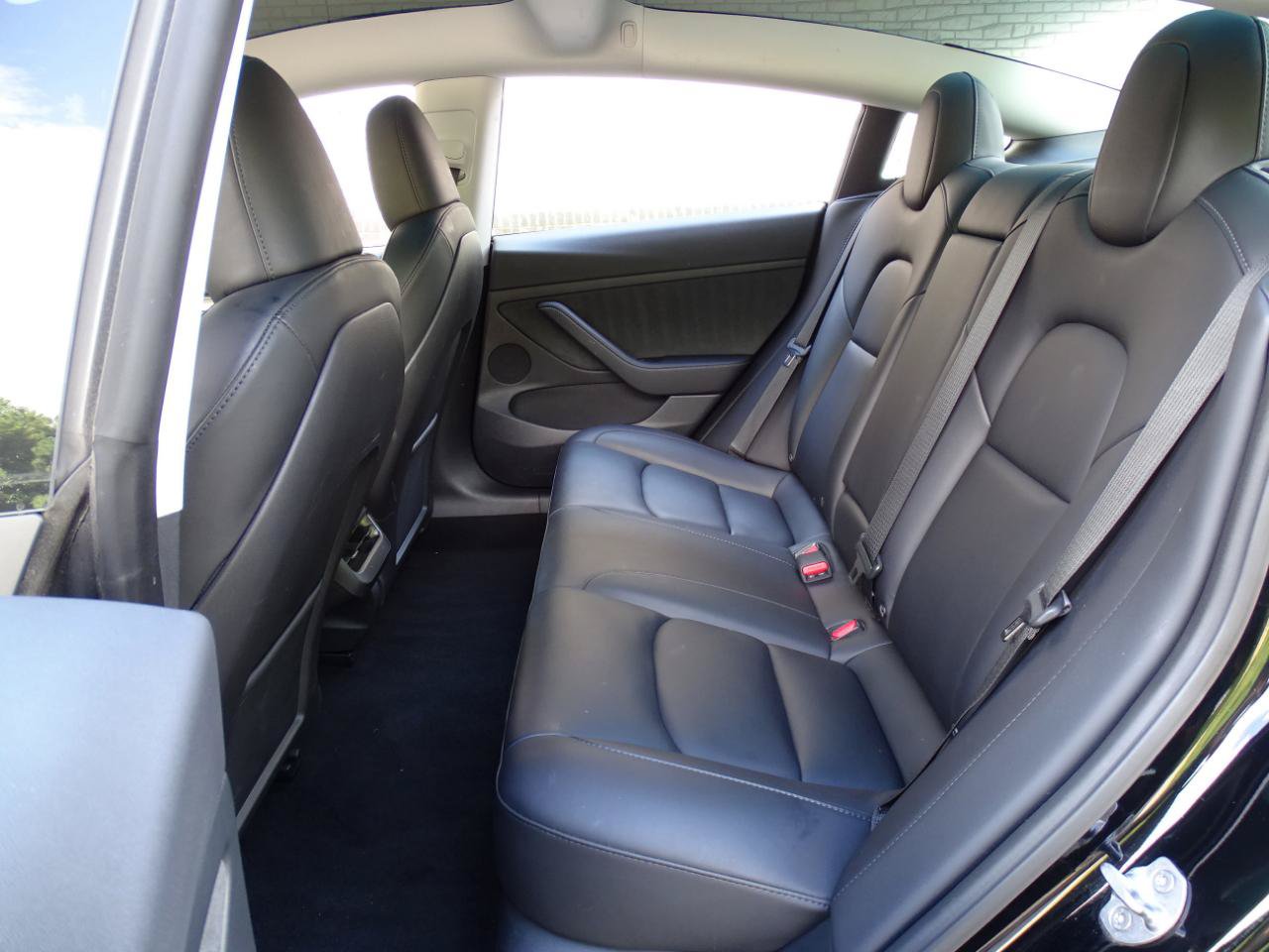 Used 2023 Tesla Model 3 Standard Range RWD image 31