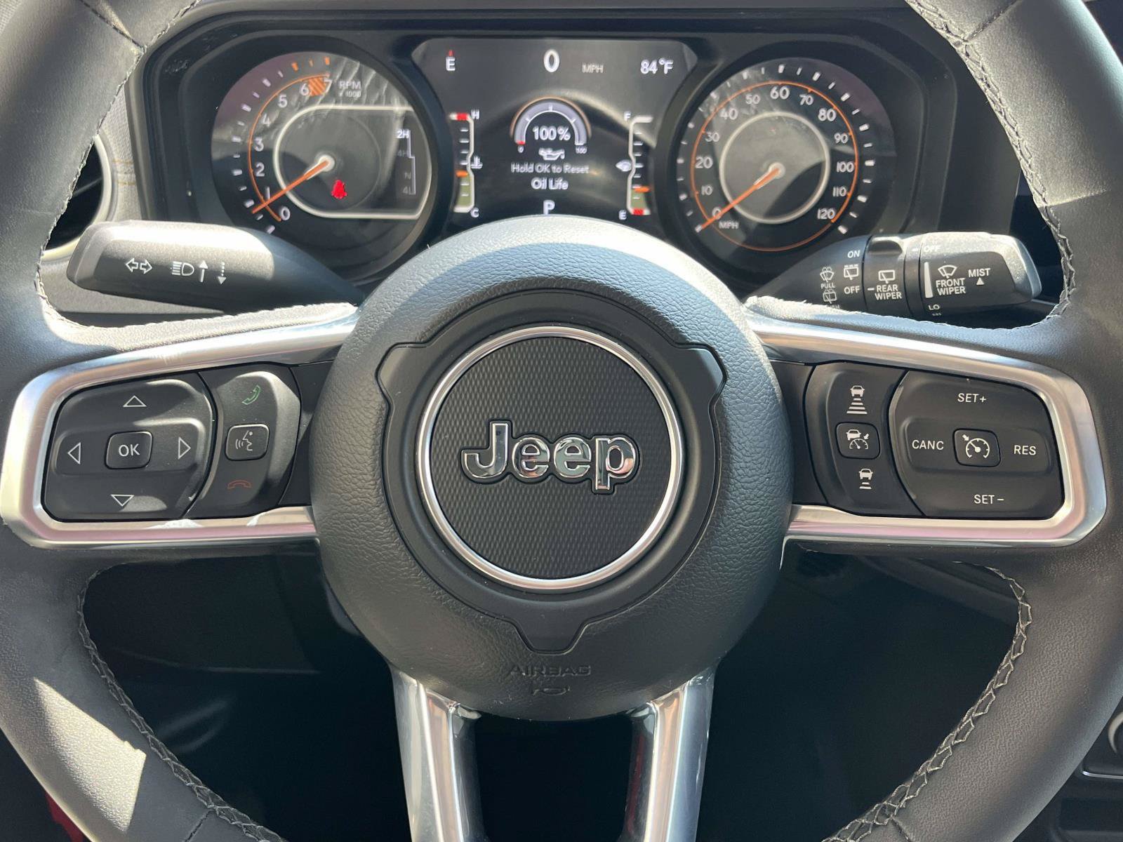 Used 2026 Jeep Wrangler Unlimited Sahara AWD/4WD image 19