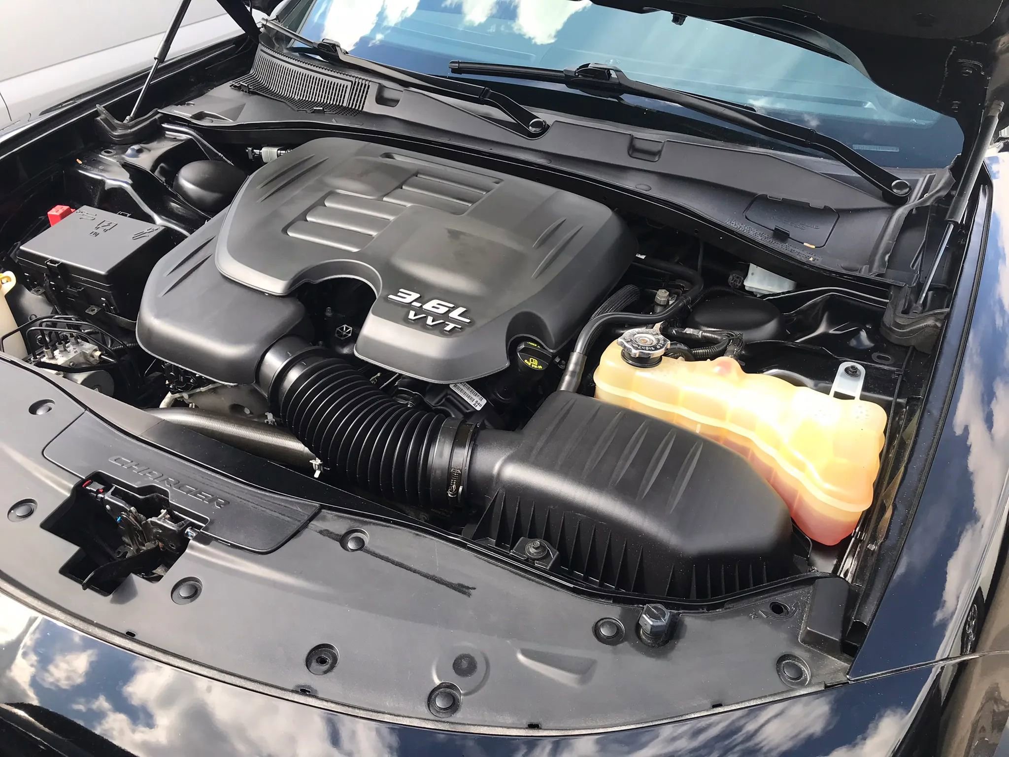 Used 2019 Dodge Charger SXT AWD/4WD image 56