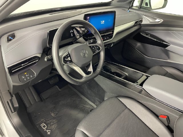 Used 2023 Volkswagen ID.4 Pro S Plus AWD/4WD image 3
