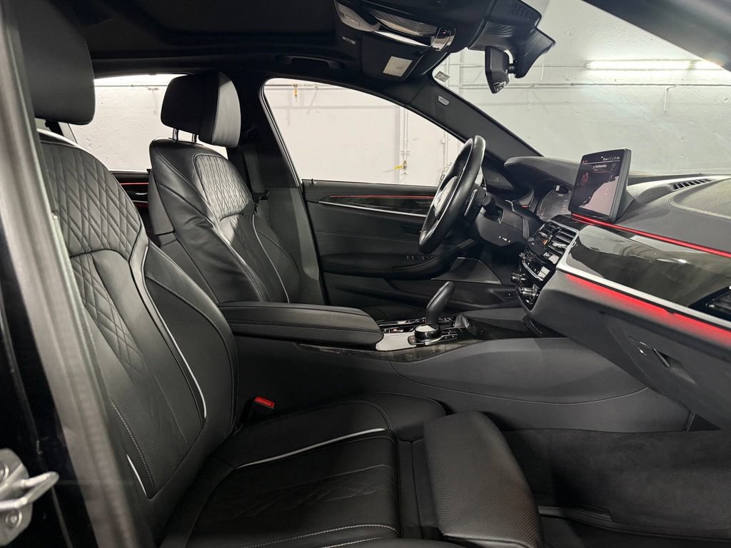 Used 2023 BMW M550i xDrive w/ Executive Package AWD/4WD image 30