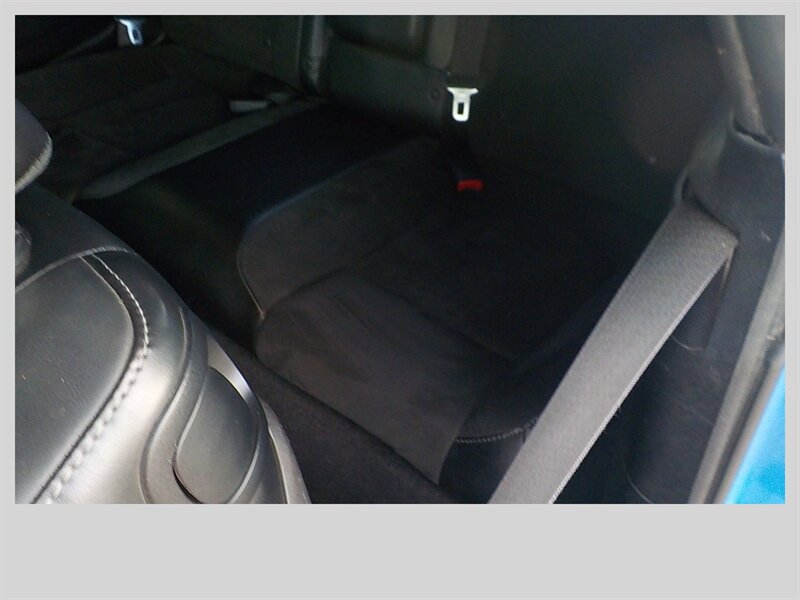 Used 2015 Dodge Challenger R/T Scat Pack w/ Leather Interior Group RWD image 29