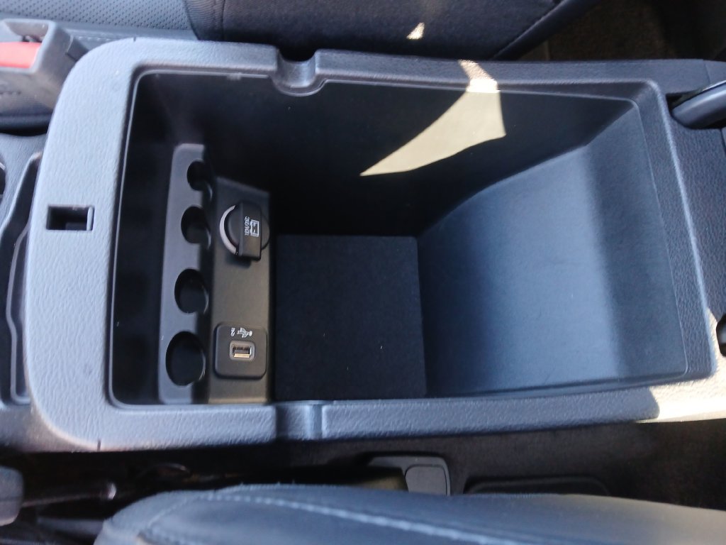 Used 2019 Jeep Cherokee Limited AWD/4WD image 25