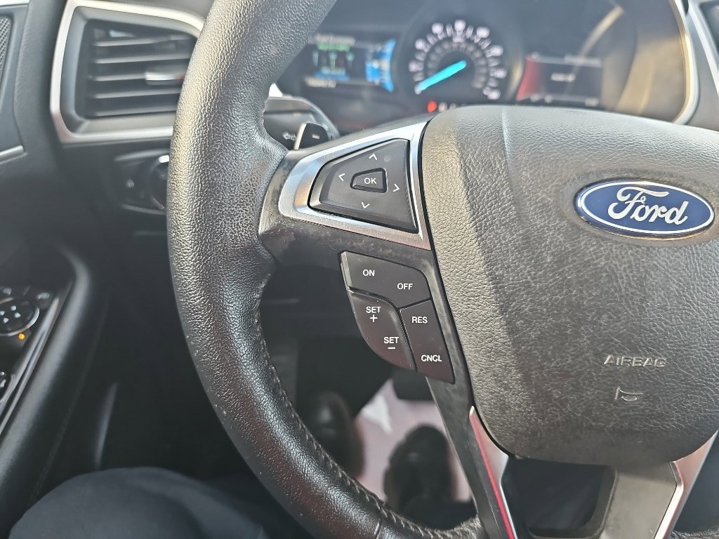 Used 2017 Ford Edge SEL w/ Equipment Group 201A FWD image 12