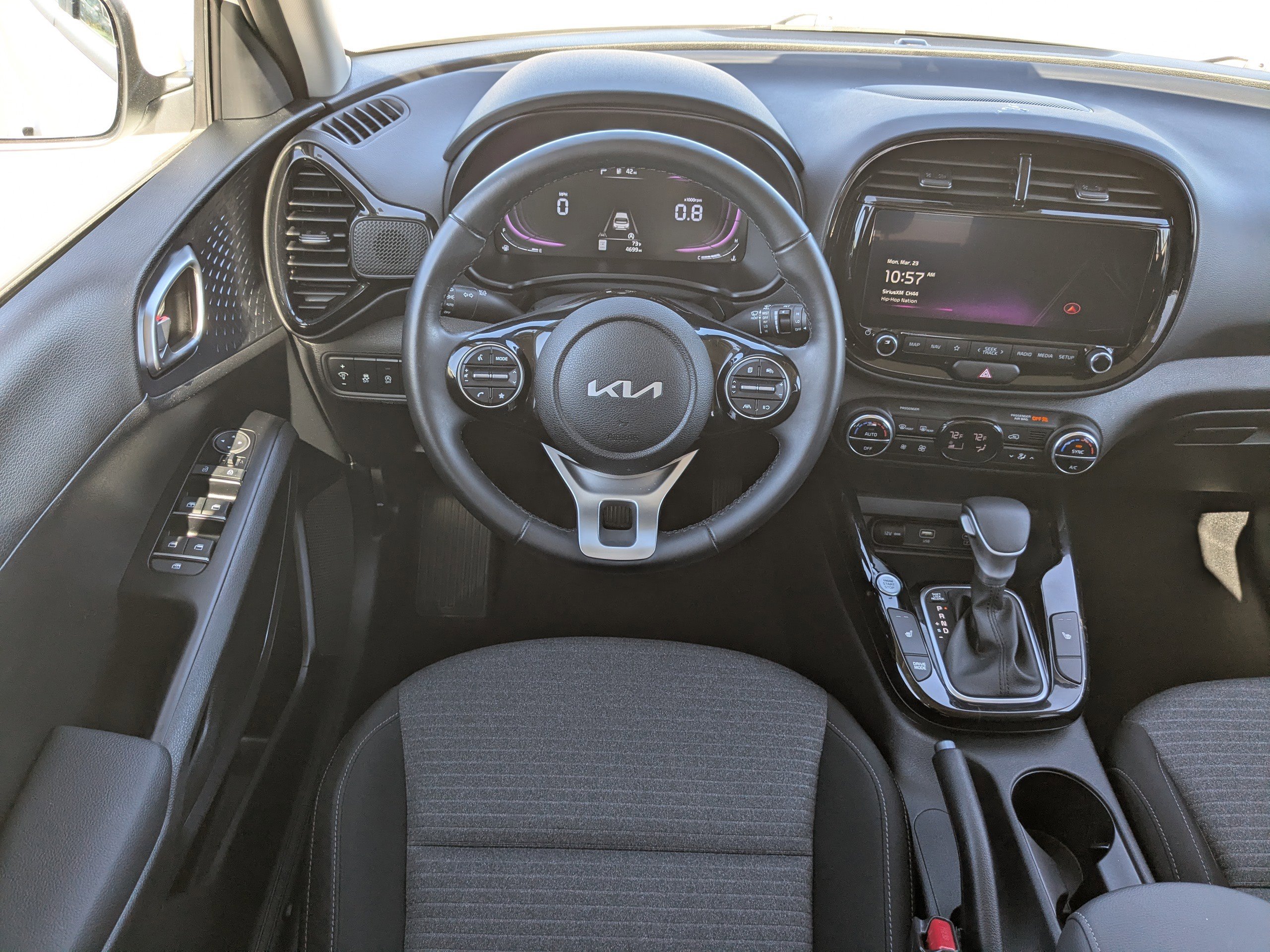 Used 2024 Kia Soul EX image 19