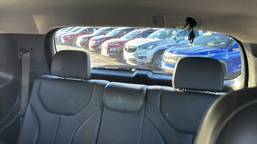 Used 2024 Hyundai Palisade SEL FWD image 31