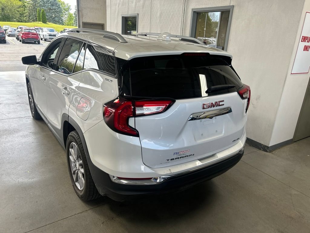 Used 2023 GMC Terrain SLT AWD/4WD image 7
