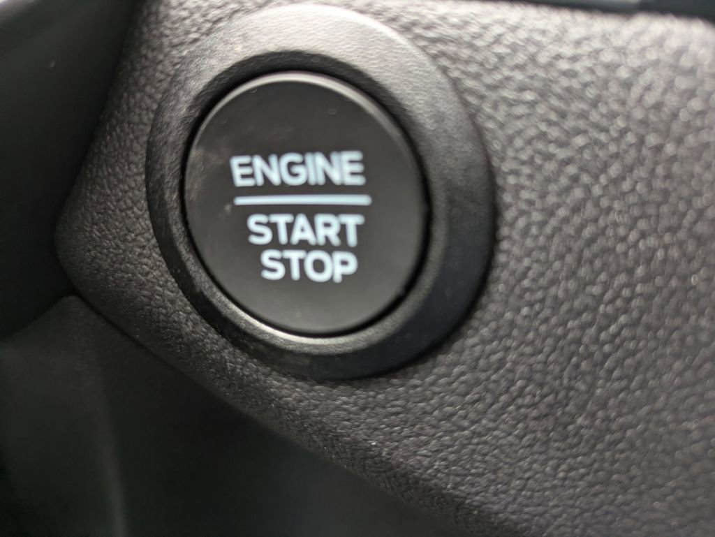 Used 2025 Ford Escape Active image 20