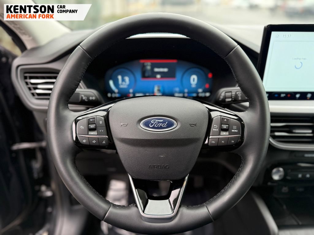 Used 2025 Ford Escape Platinum AWD/4WD image 19