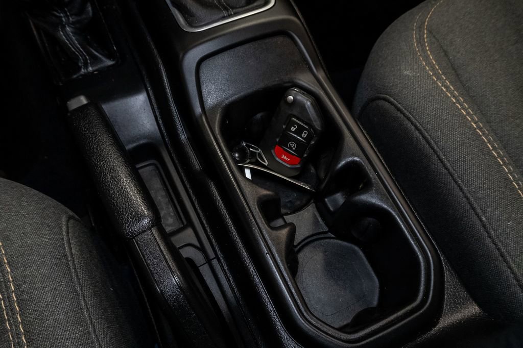 Used 2024 Jeep Wrangler Unlimited w/ Convenience Group AWD/4WD image 23