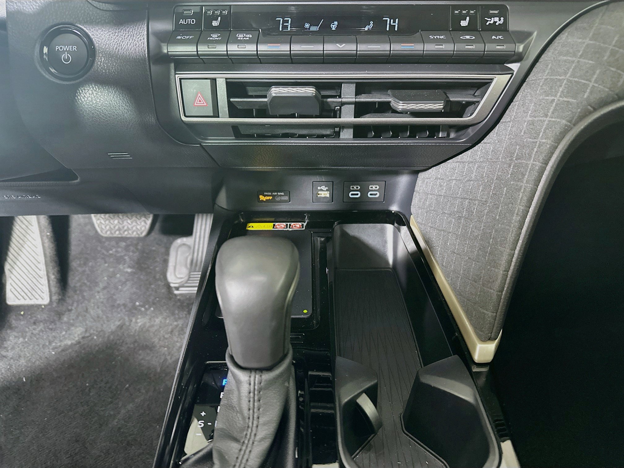 Used 2026 Toyota Camry XLE FWD image 23