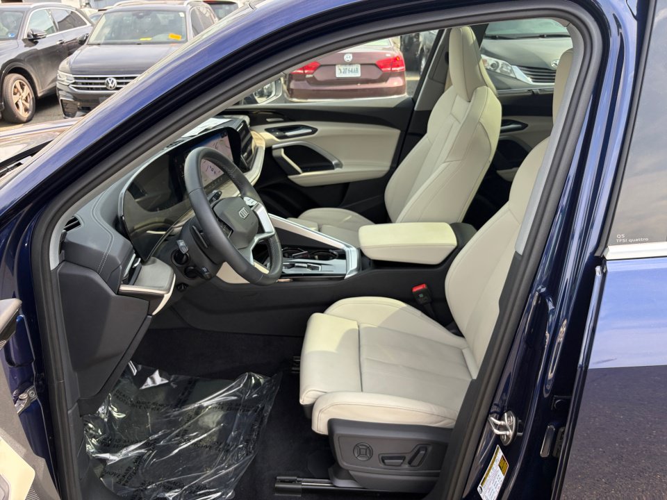 Used 2025 Audi Q5 Prestige AWD/4WD image 30