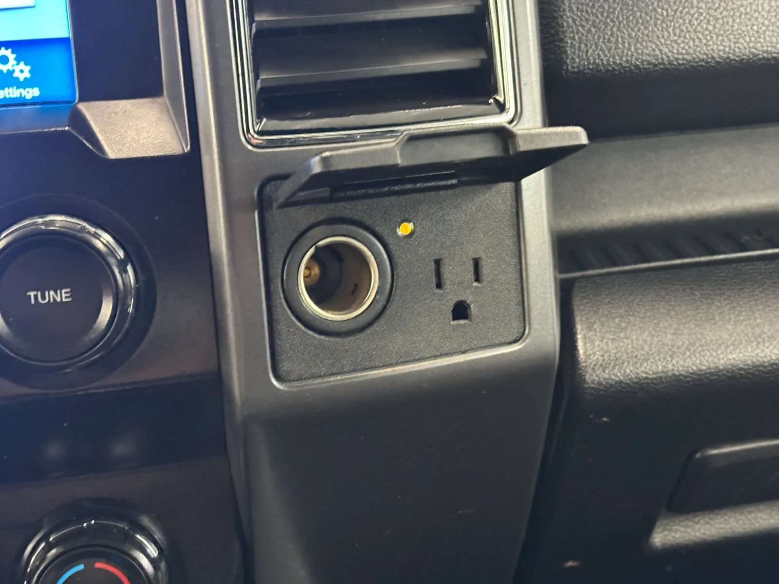 Used 2019 Ford F150 XLT w/ Equipment Group 302A Luxury AWD/4WD image 43