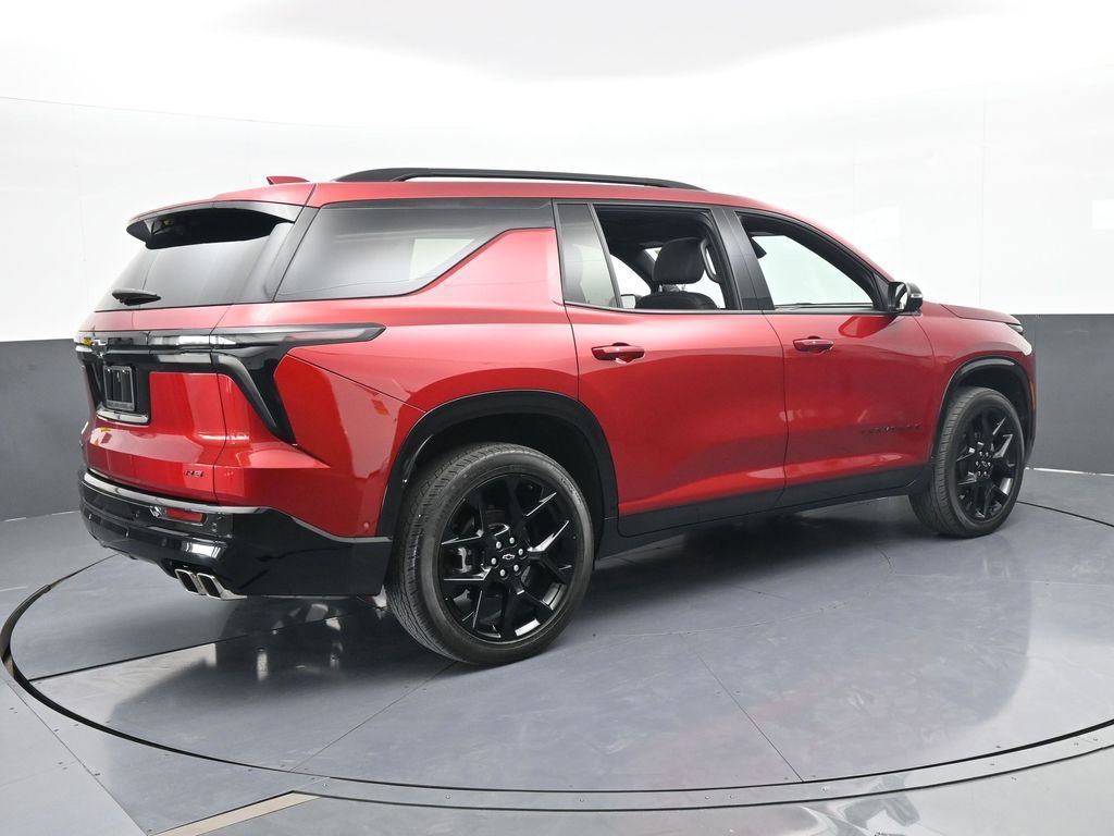 Used 2024 Chevrolet Traverse RS image 6