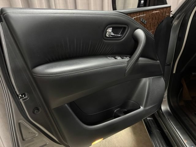Used 2020 Nissan Armada Platinum w/ Captain's Chairs Package RWD image 15