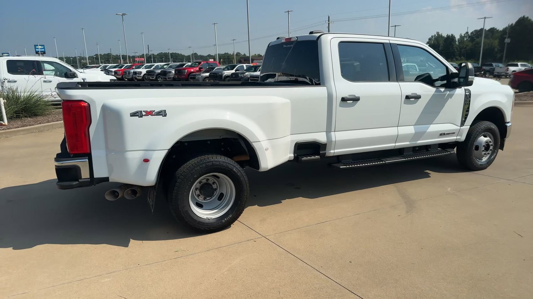 Used 2024 Ford F350 XLT image 7