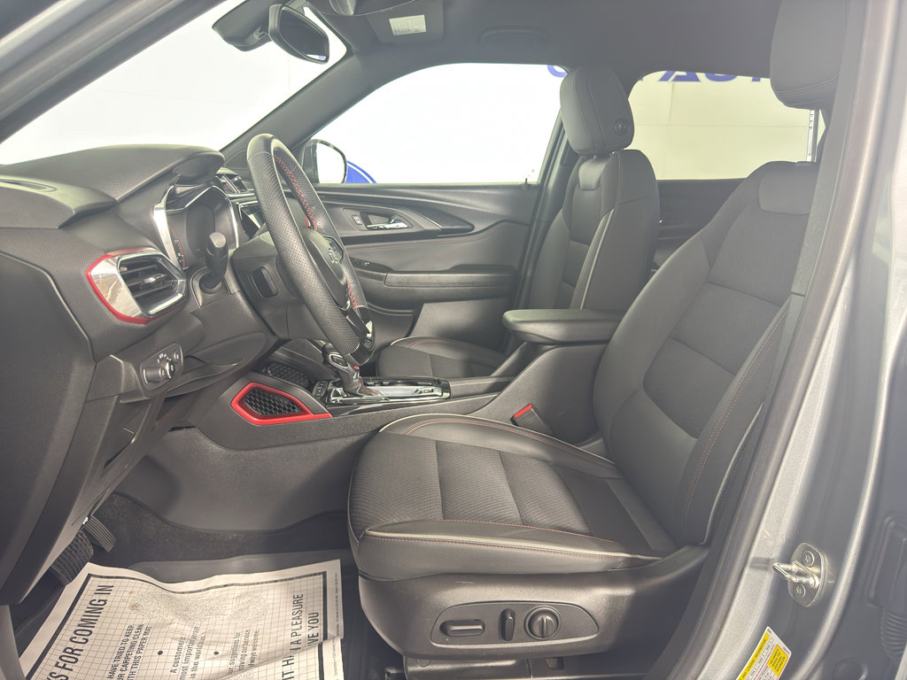 Used 2023 Chevrolet TrailBlazer RS w/ Convenience Package image 16