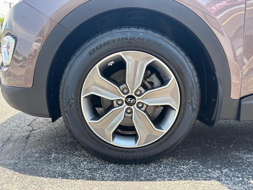 Used 2014 Hyundai Santa Fe GLS AWD/4WD image 9