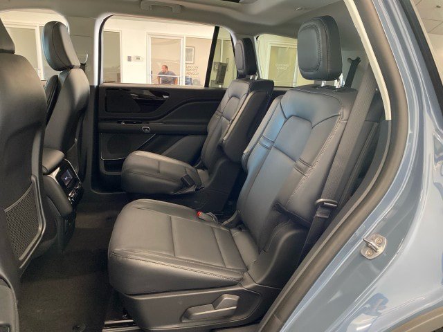 New 2026 Lincoln Aviator AWD image 9