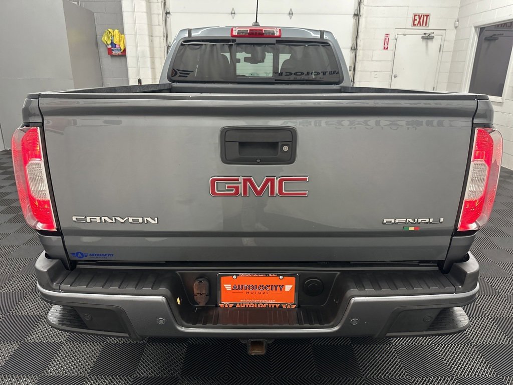 Used 2019 GMC Canyon Denali image 8