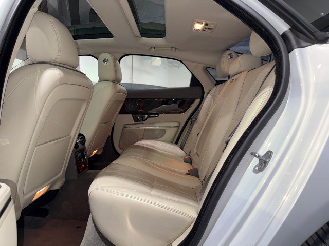 Used 2016 Jaguar XJ R-Sport RWD image 13
