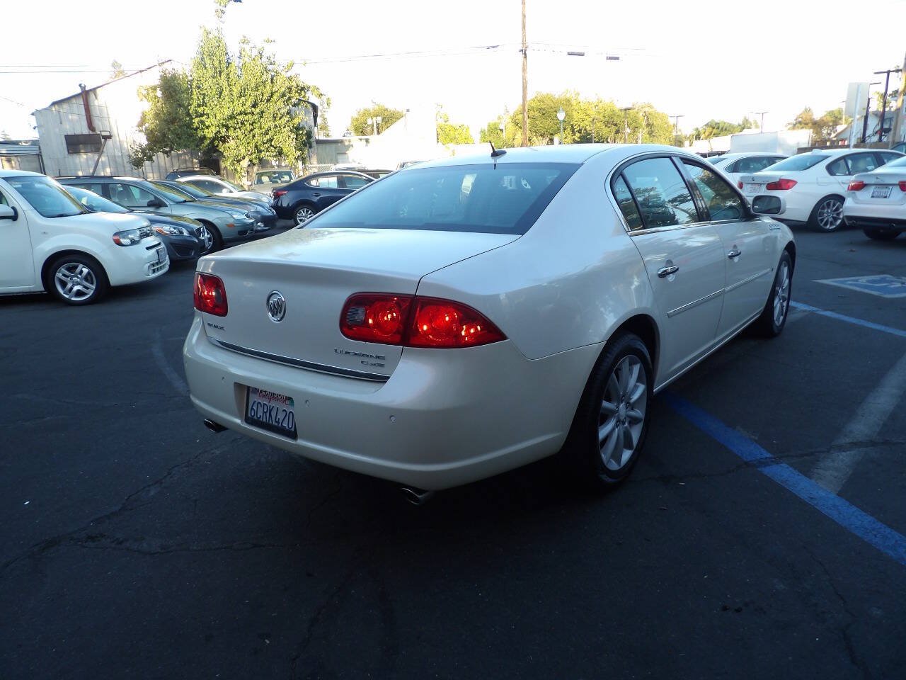 Used 2008 Buick Lucerne CXS FWD image 3