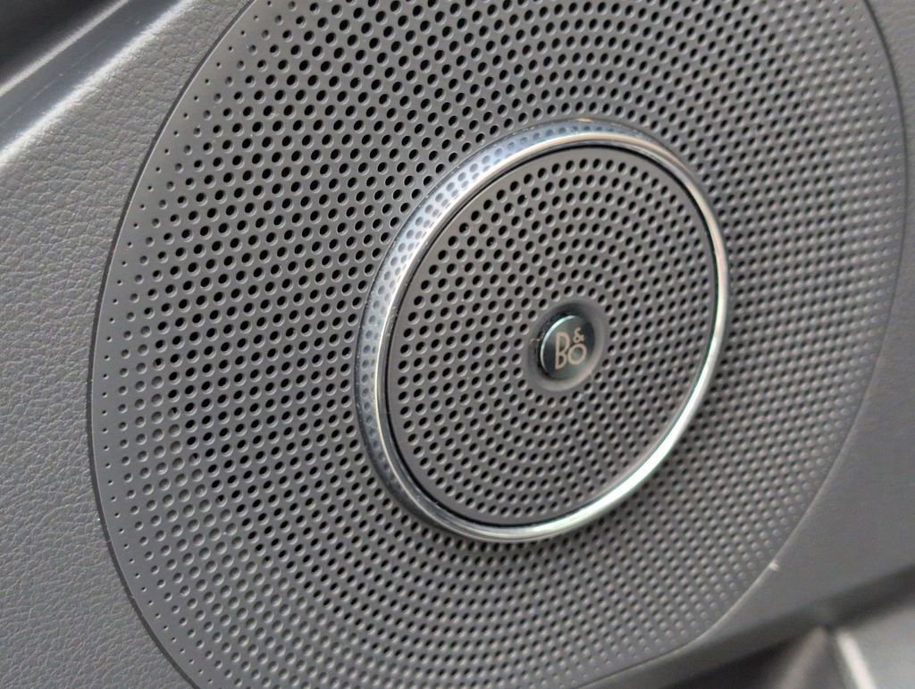 Used 2023 Ford Expedition Limited AWD/4WD image 19