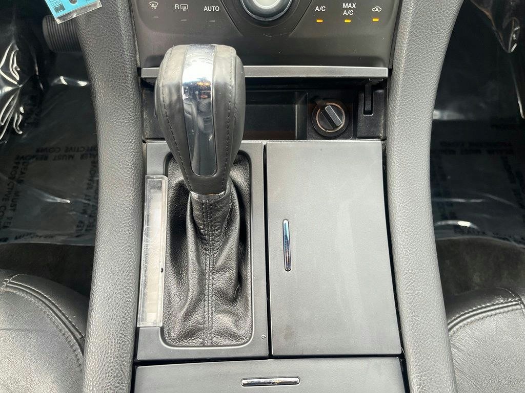 Used 2014 Ford Taurus SEL w/ Equipment Group 201A FWD image 14