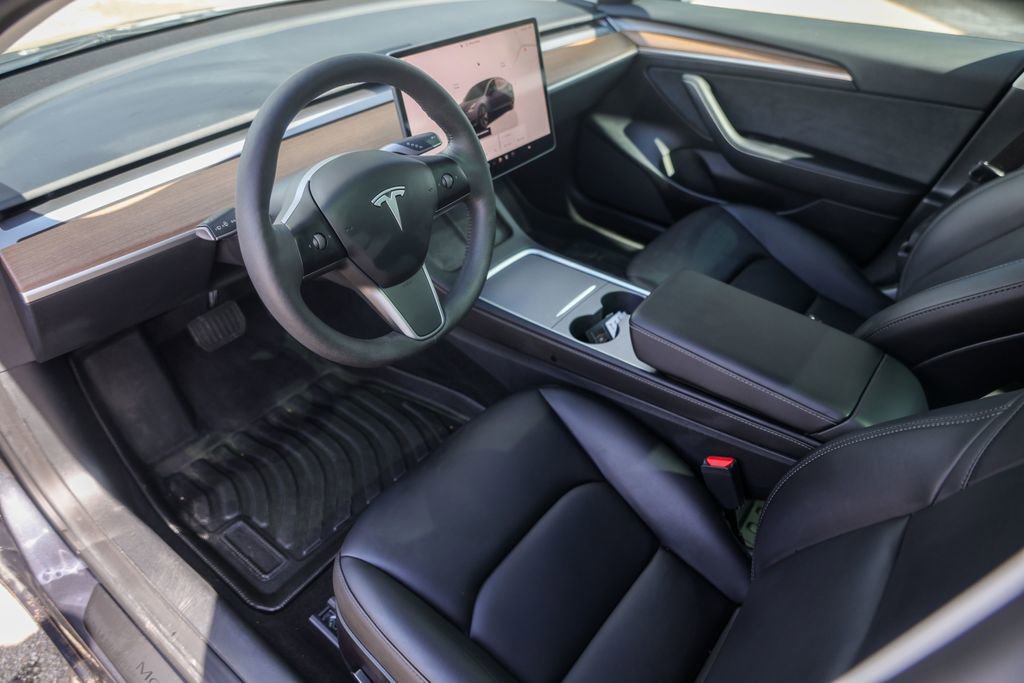 Used 2023 Tesla Model 3 Standard Range RWD image 10