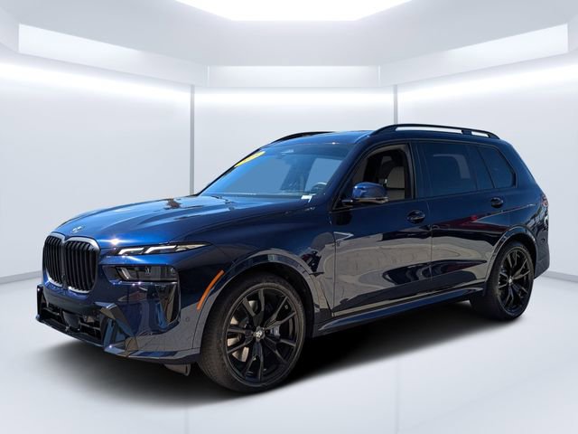 Used 2025 BMW X7 xDrive40i w/ Executive Package image 7