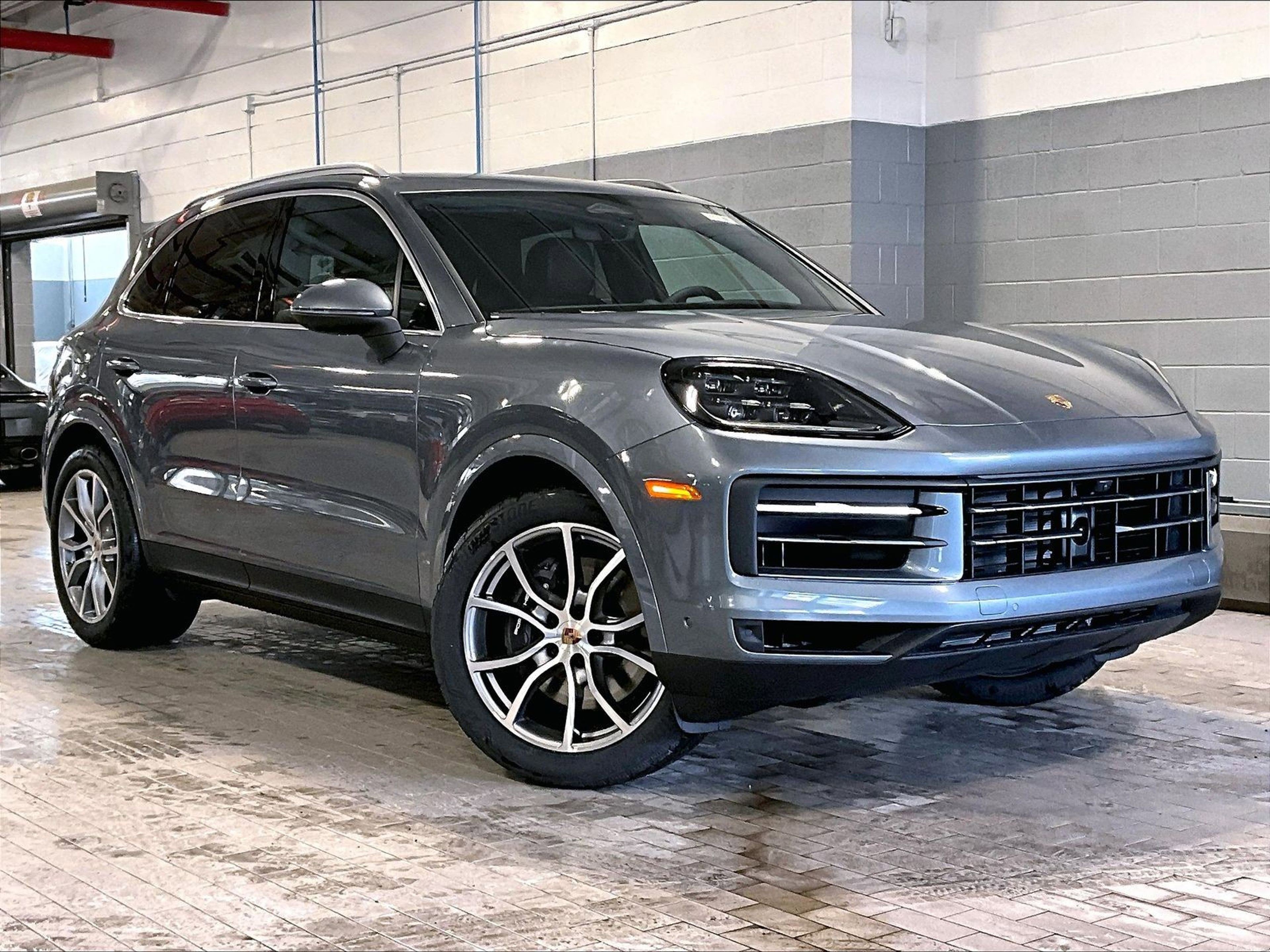 New 2026 Porsche Cayenne image 7