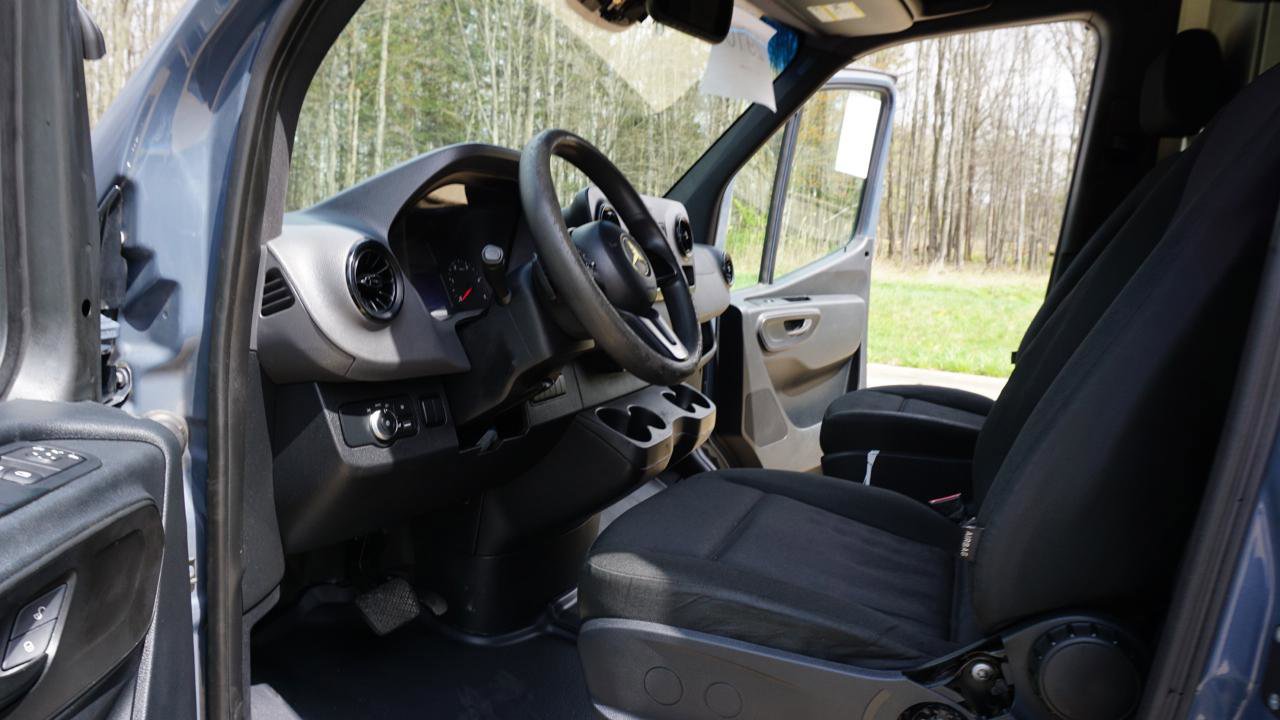 Used 2019 Mercedes-Benz Sprinter 170 image 14