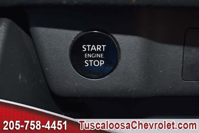 Used 2024 Nissan Rogue S image 35