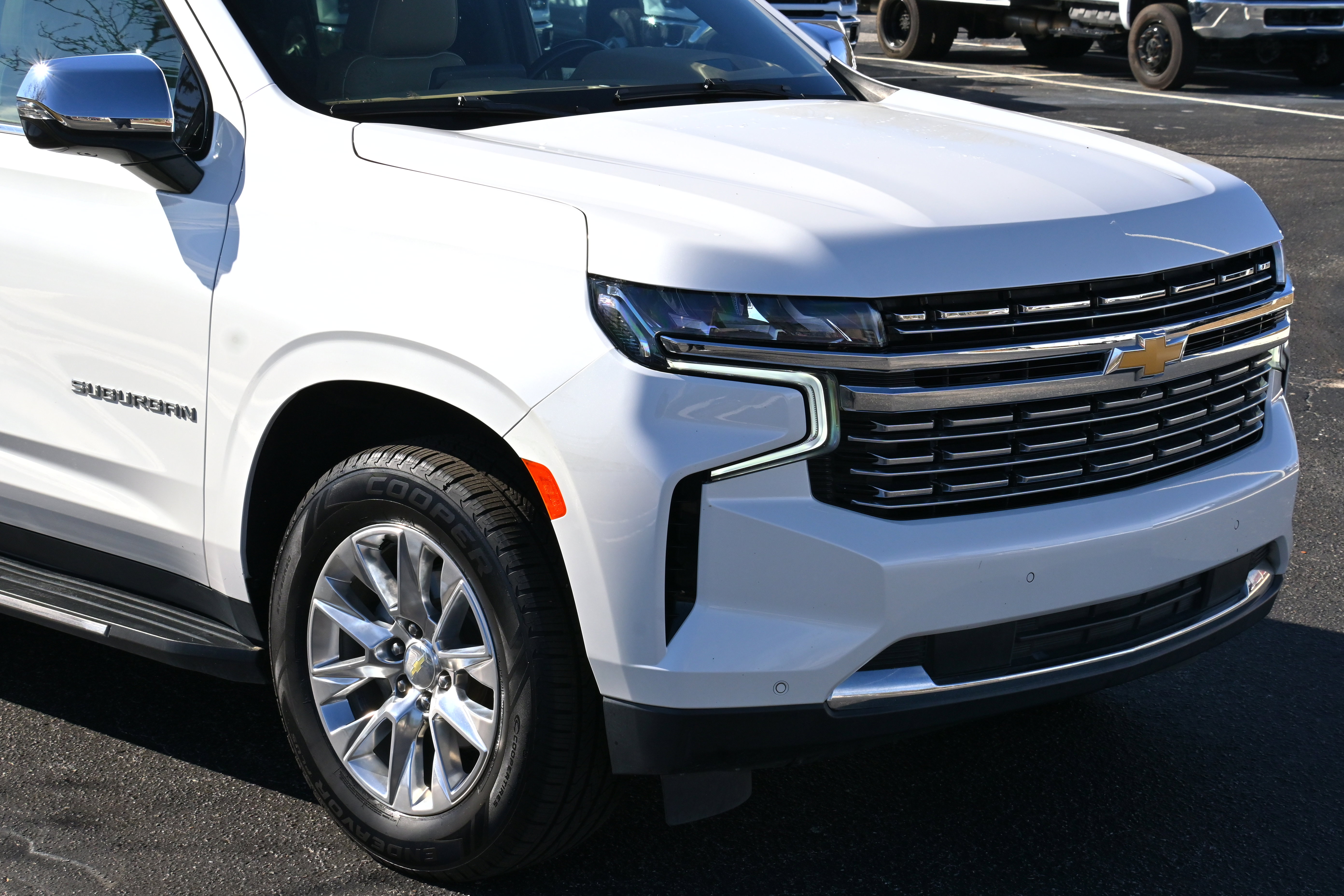 Used 2021 Chevrolet Suburban Premier w/ Premium Package image 30