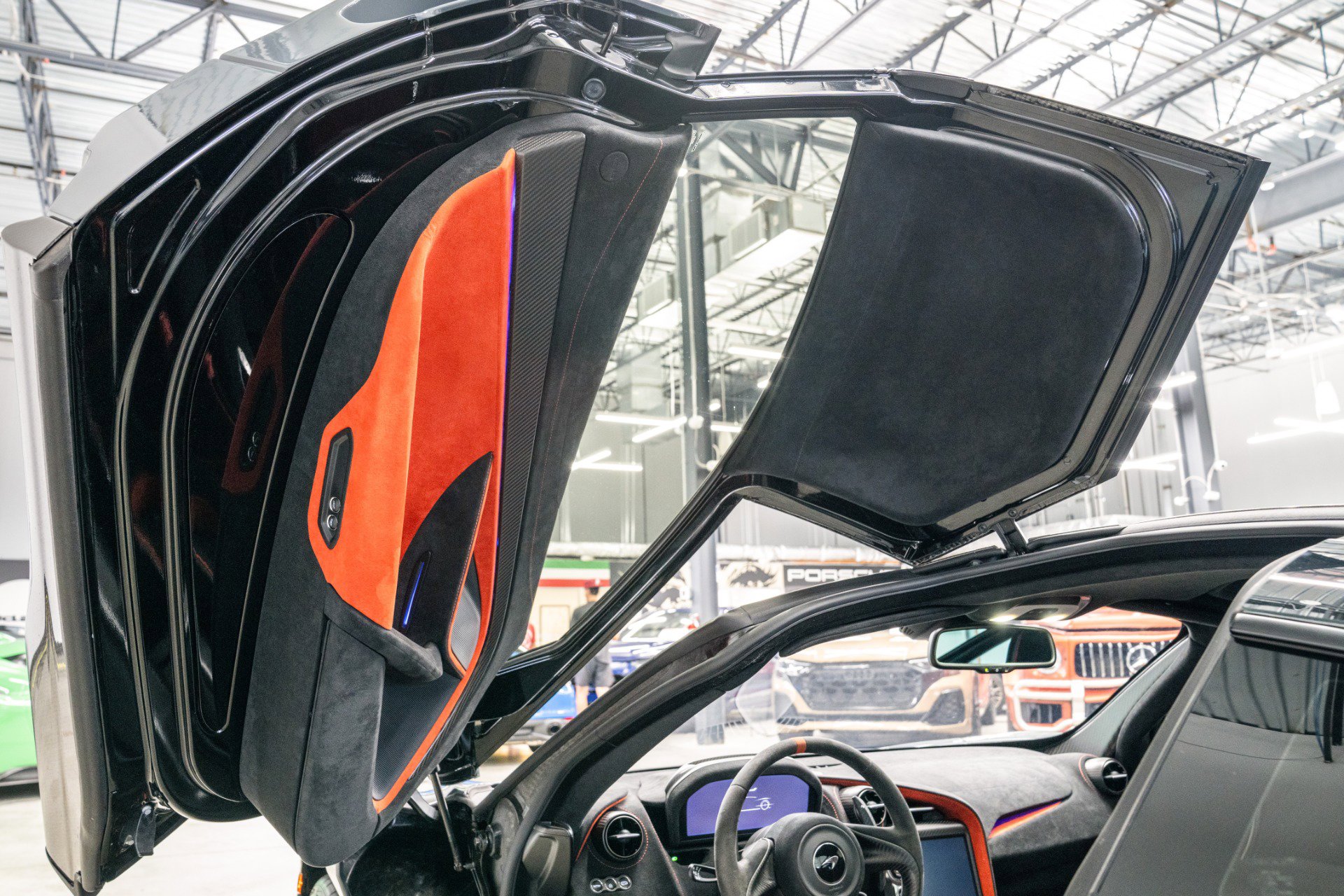 Used 2021 McLaren 765LT image 31