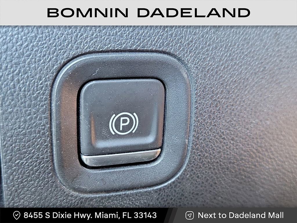 Used 2021 Chevrolet Silverado 1500 Custom image 25