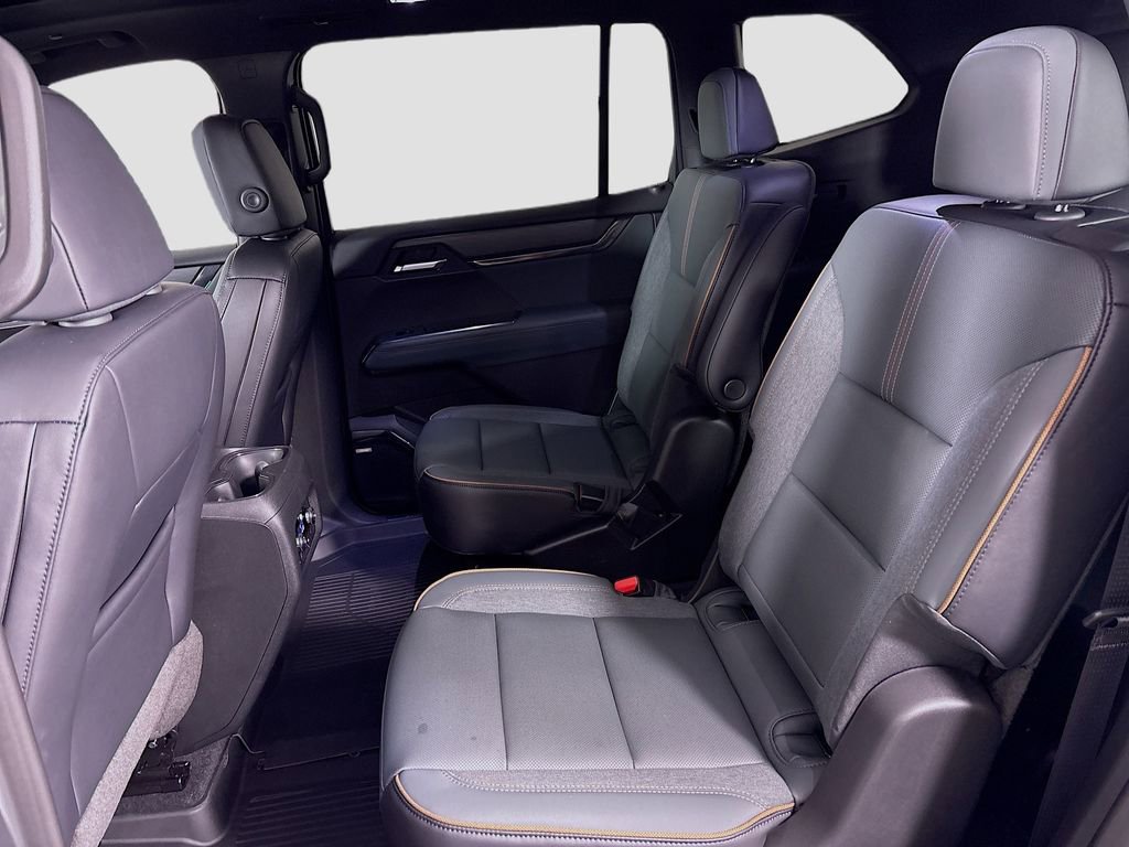 New 2026 GMC Acadia AT4 w/ Luxury Package image 25