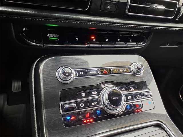 Used 2023 Lincoln Nautilus Reserve image 25